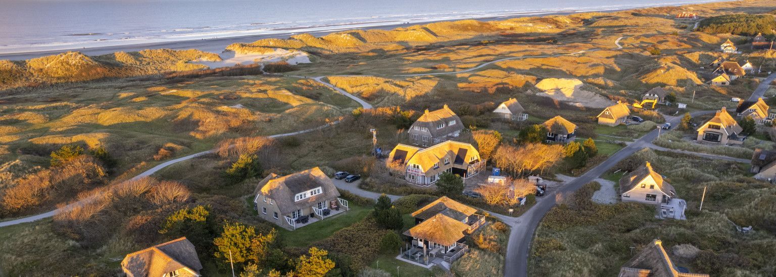 Holiday homes Dune area between Nes and Buren - Tourist information 