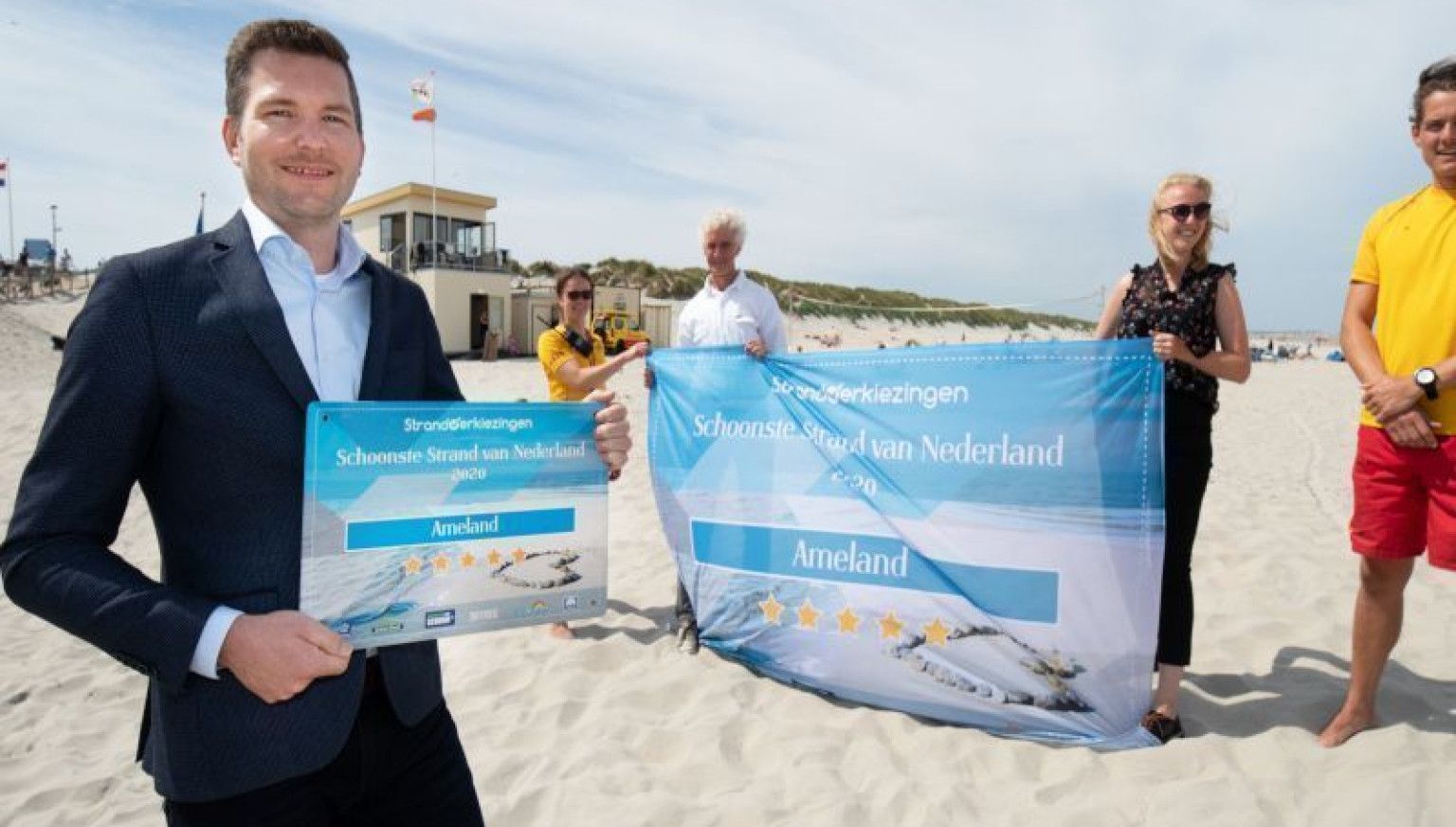 Cleanest beach of the Netherlands! - VVV Ameland