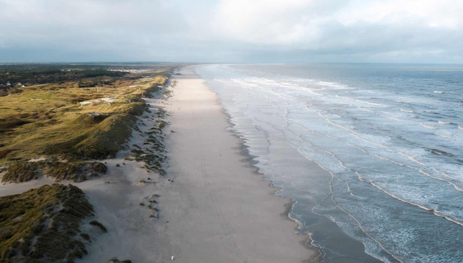 Schoonste strand verkiezing - VVV Ameland