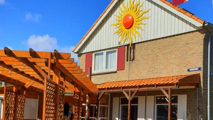 Breakfast restaurant Hotel Dolores - Tourist Information “VVV” Ameland