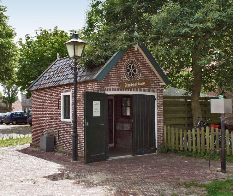 Brandspuithuuske - Tourist Information “VVV” Ameland