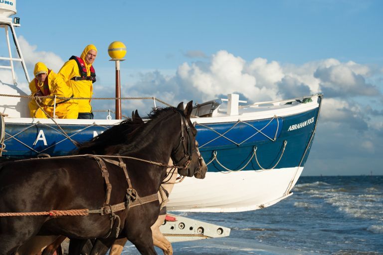 Demonstration horse-drawn rescue boat - VVV Ameland