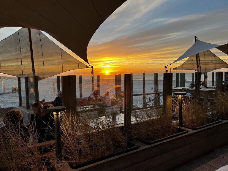 Beach pavilion Sjoerd - Tourist Information “VVV” Ameland