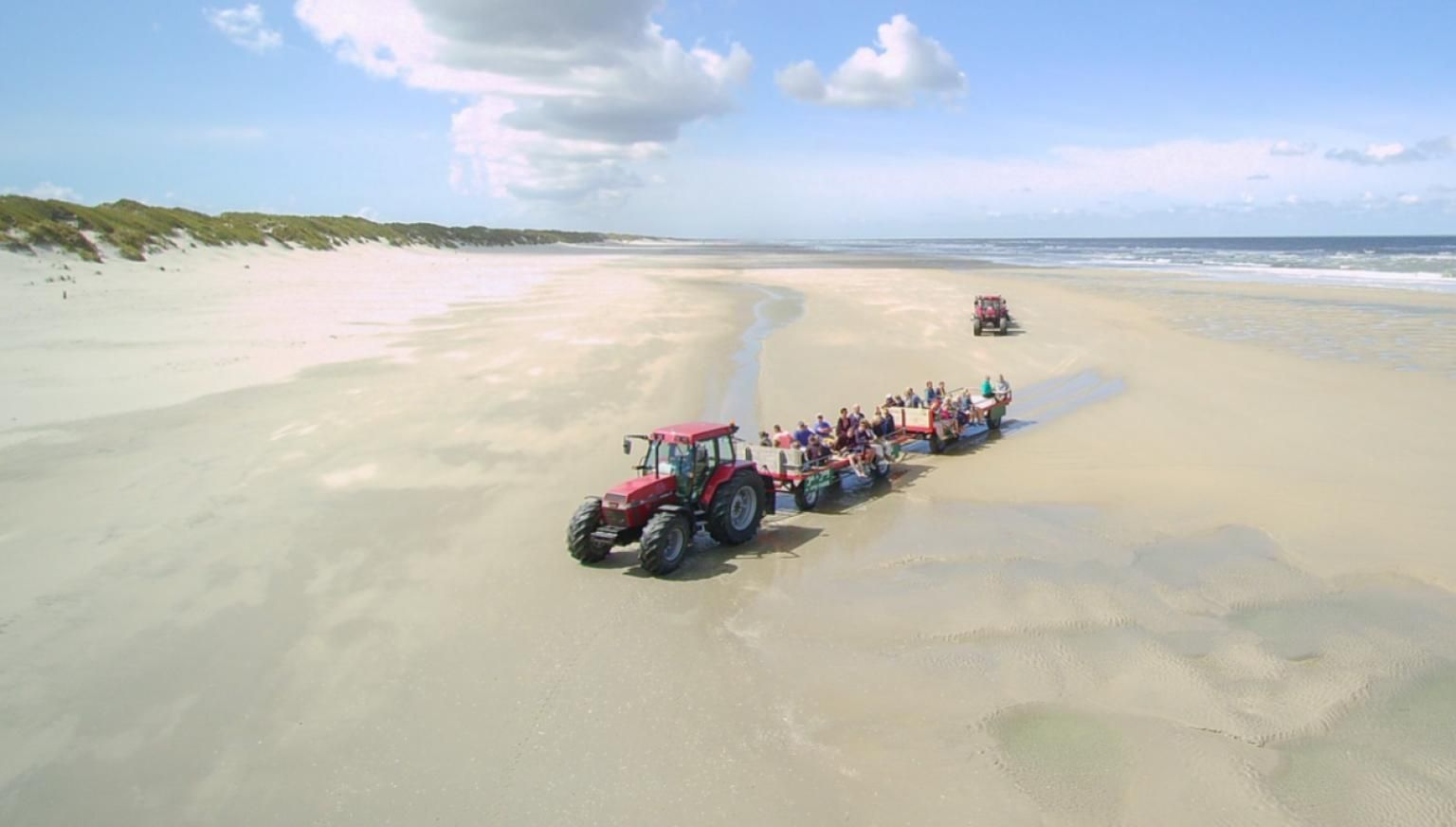 Tractor beachtrip - Tourist Information 